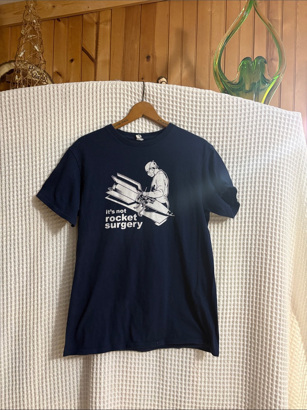 Delta Pro Weight Graphic Tee - 'It's Not Rocket Surgery'
